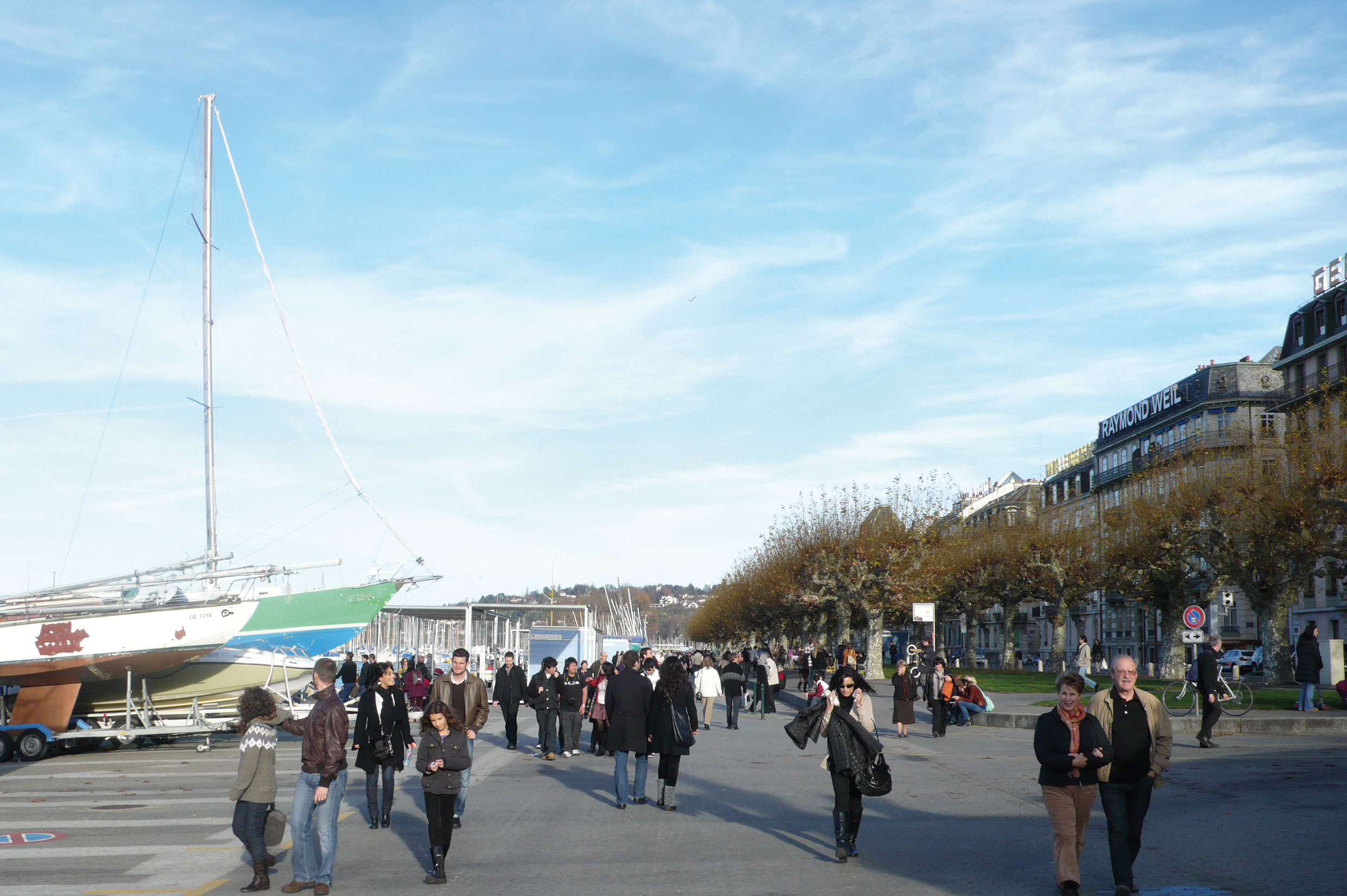 Vues de la promenade conduisant du quai marchand des Eaux-Vives au Port Noir, état actuel