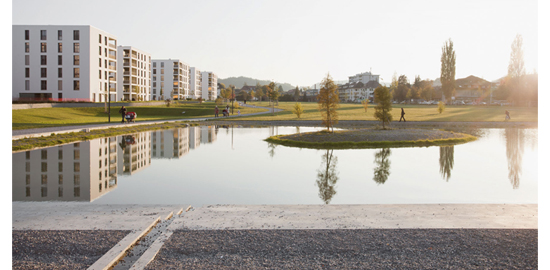 Lotissement d’habitations, Rykart Architekten, 2010, et parc Liebefeld, architecte paysagers Mettler, 2009