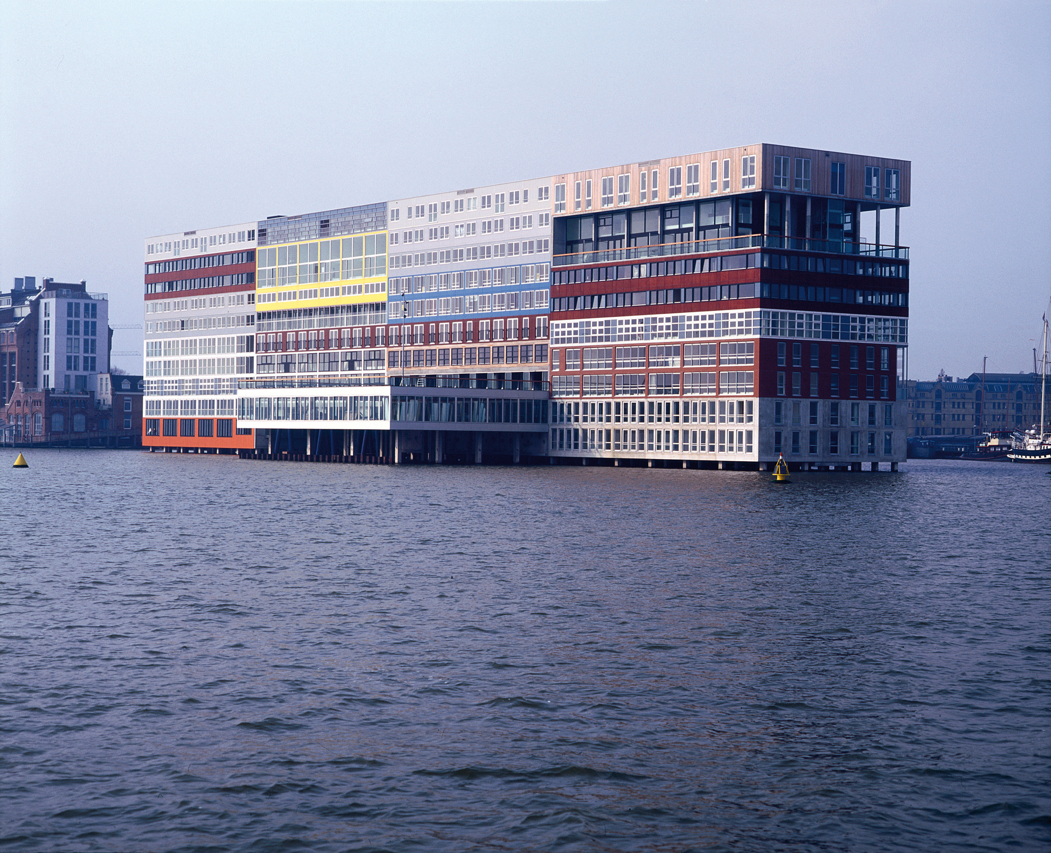 Silodam. Logements collectifs à Amsterdam