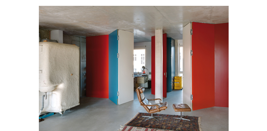 Projet de construction collective à la Strelitzer Strasse: des éléments mobiles permettent d’ajouter ou de retrancher des pièces à l’espace de logement.