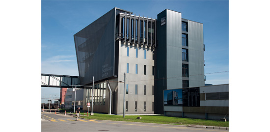 Vue du bâtiment NSTC