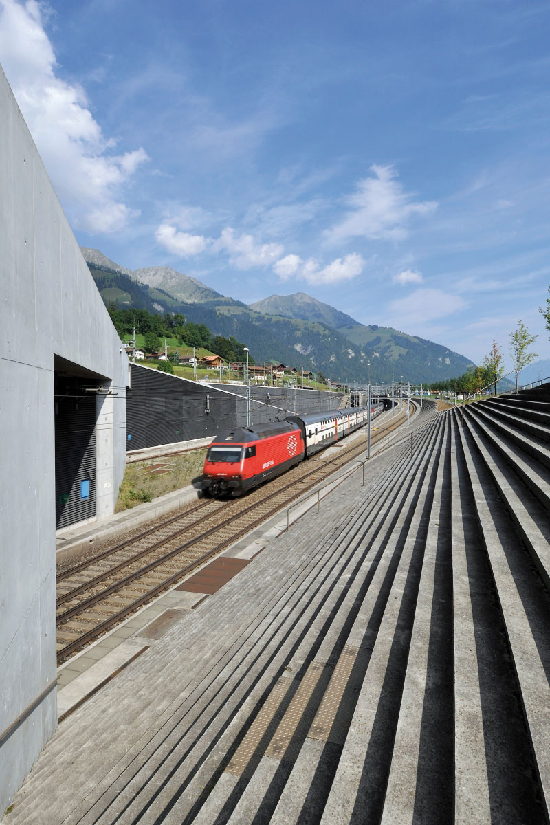 Entrée du Tunnel de base à Frutigen
