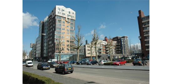De Zilvervloot, Admiraalsplein à Dordrecht NL. Conglomérat urbain: le programme qui se définit au fur et à mesure de l’étude