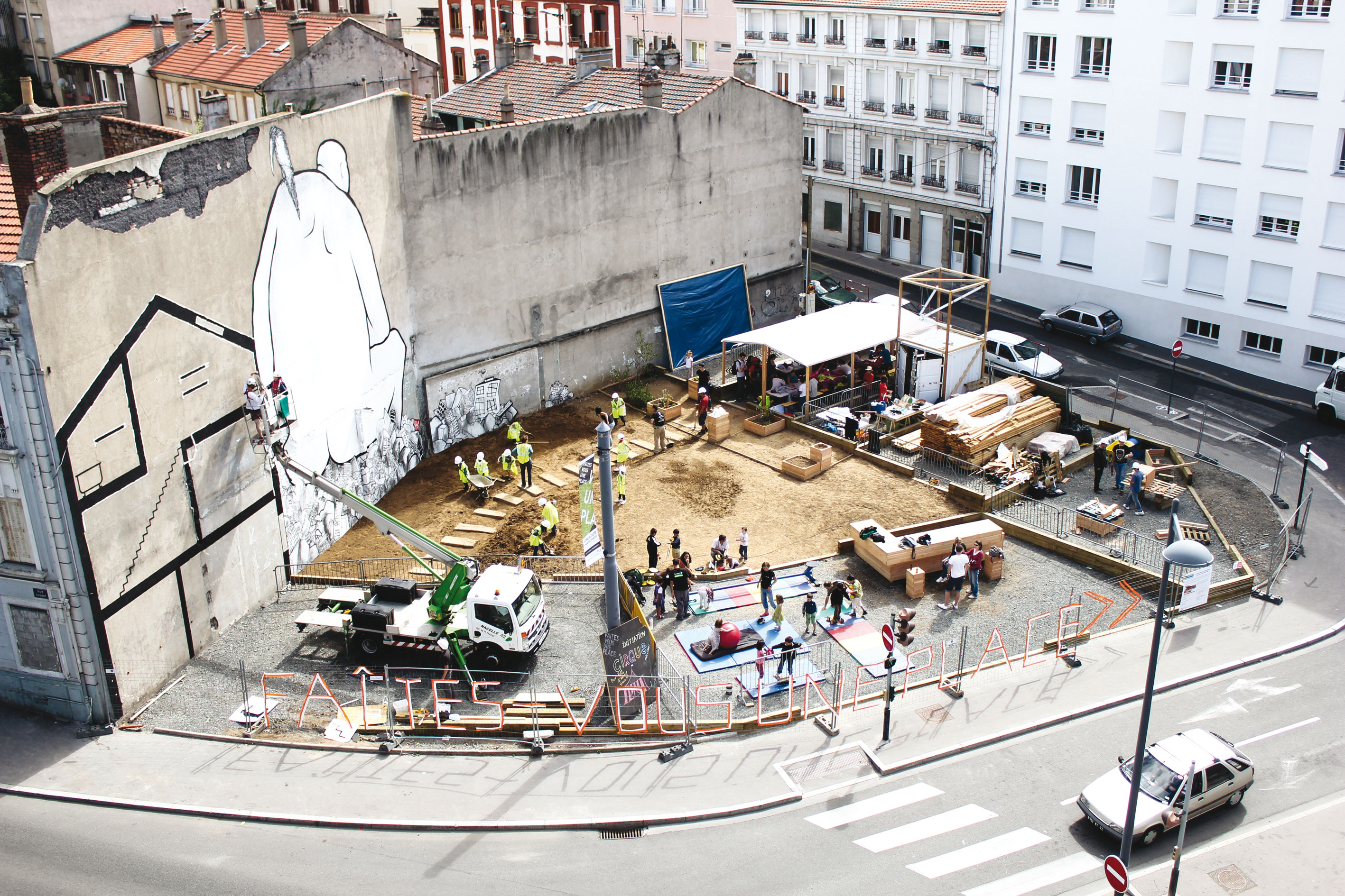 Images du chantier de Saint-Etienne «?Place au changement?» en collaboration avec l’EPASE