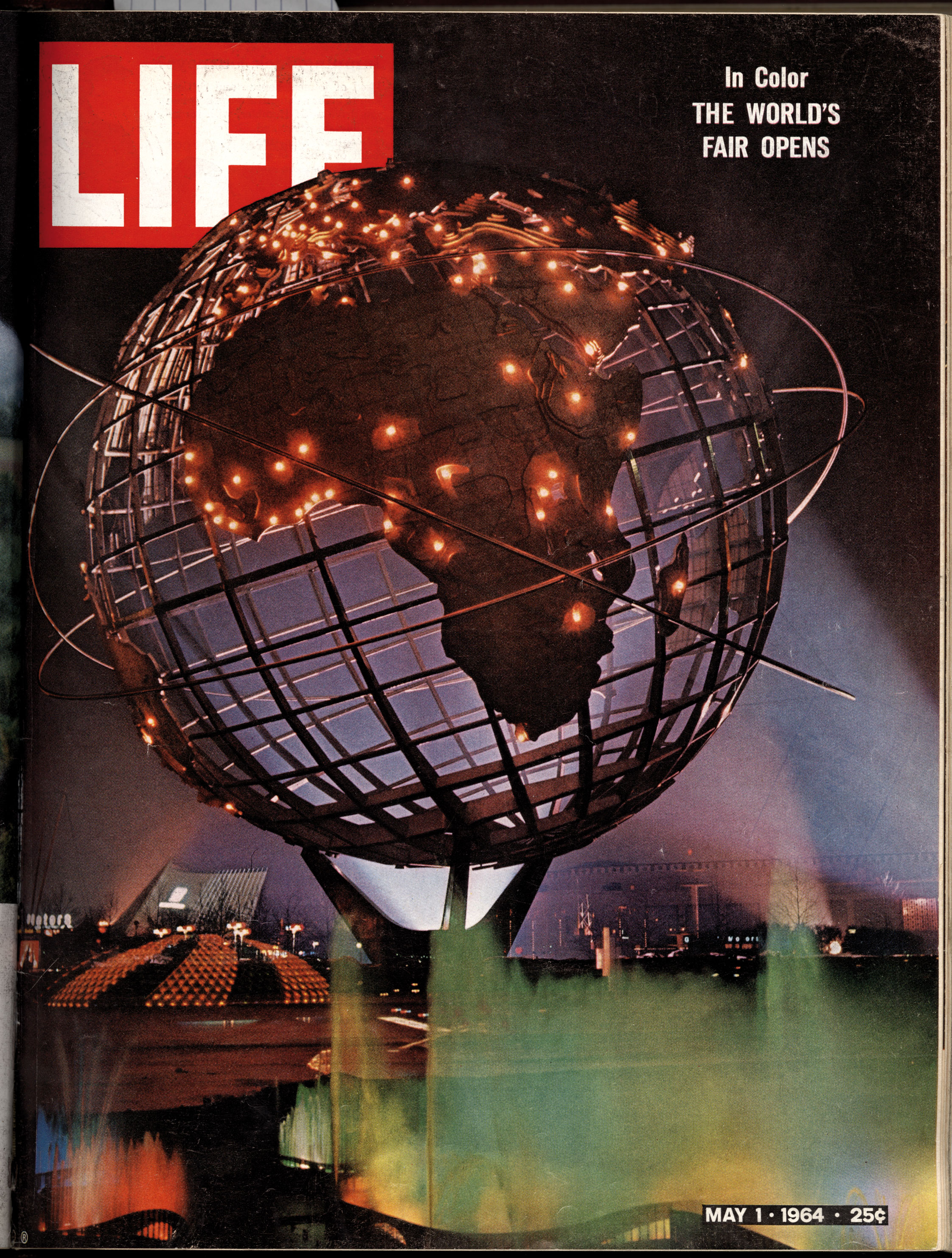 Couverture de Life, 1er mai 1964, sur laquelle figure l’Unisphère annonçant l’ouverture de la Foire internationale de New York en 1964.
