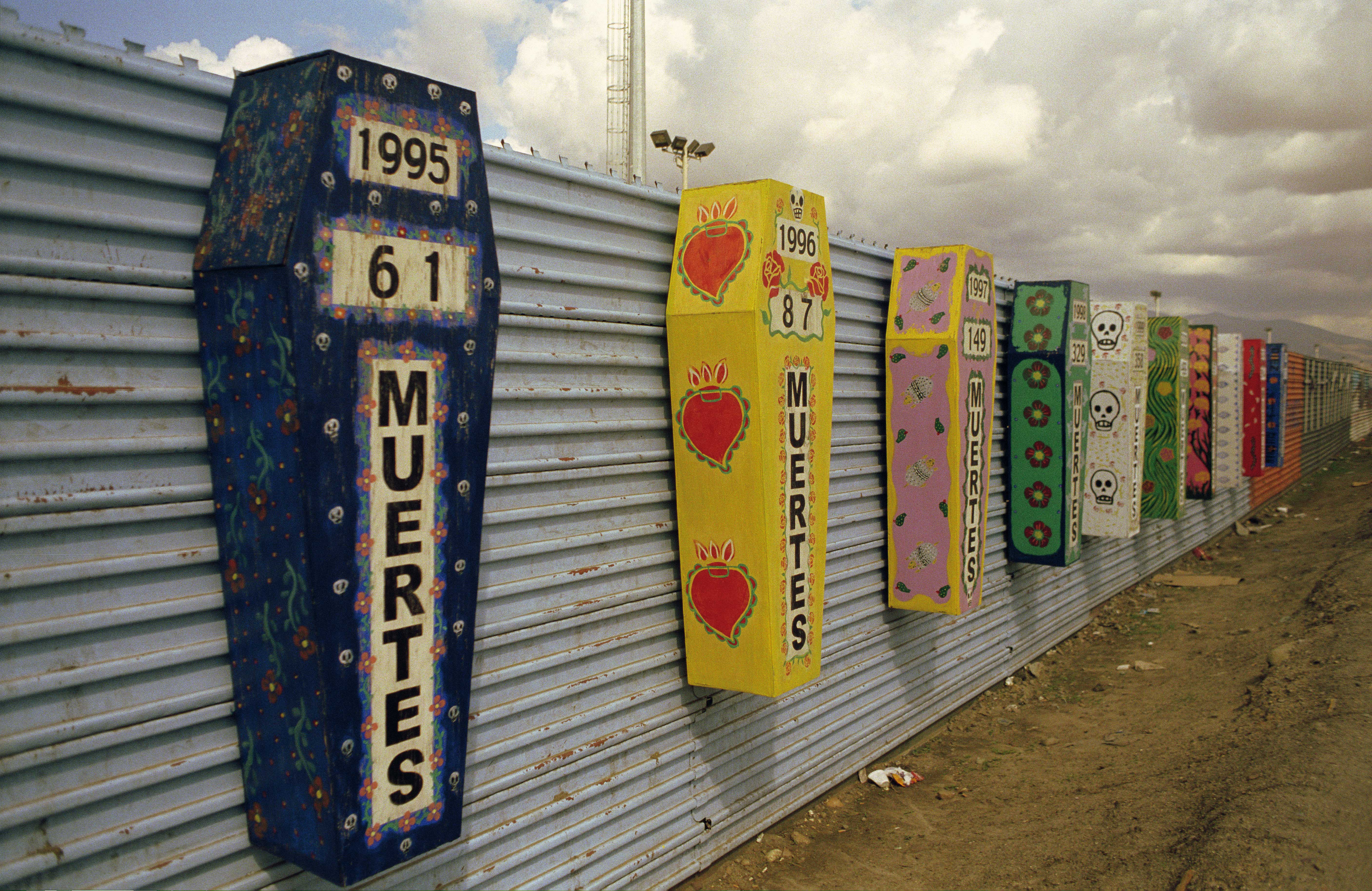 Art sur la barrière, à Tijuana au Mexique. Plus de 5000 migrants meurent chaque année en tentant de passer la frontière entre les Etats-Unis et le Mexique.