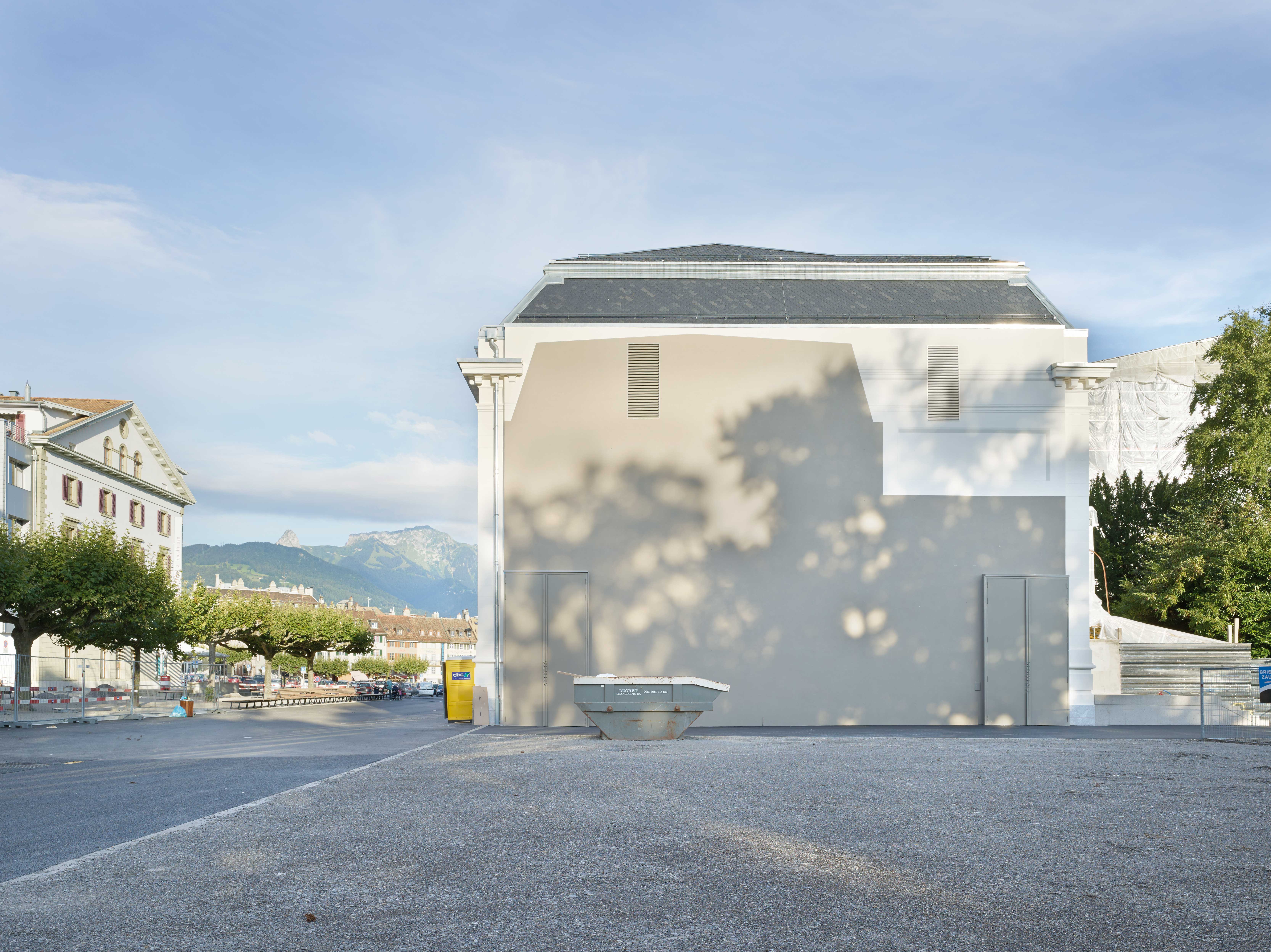 L’emprunte du restaurant démoli, à l’arrière du bâtiment