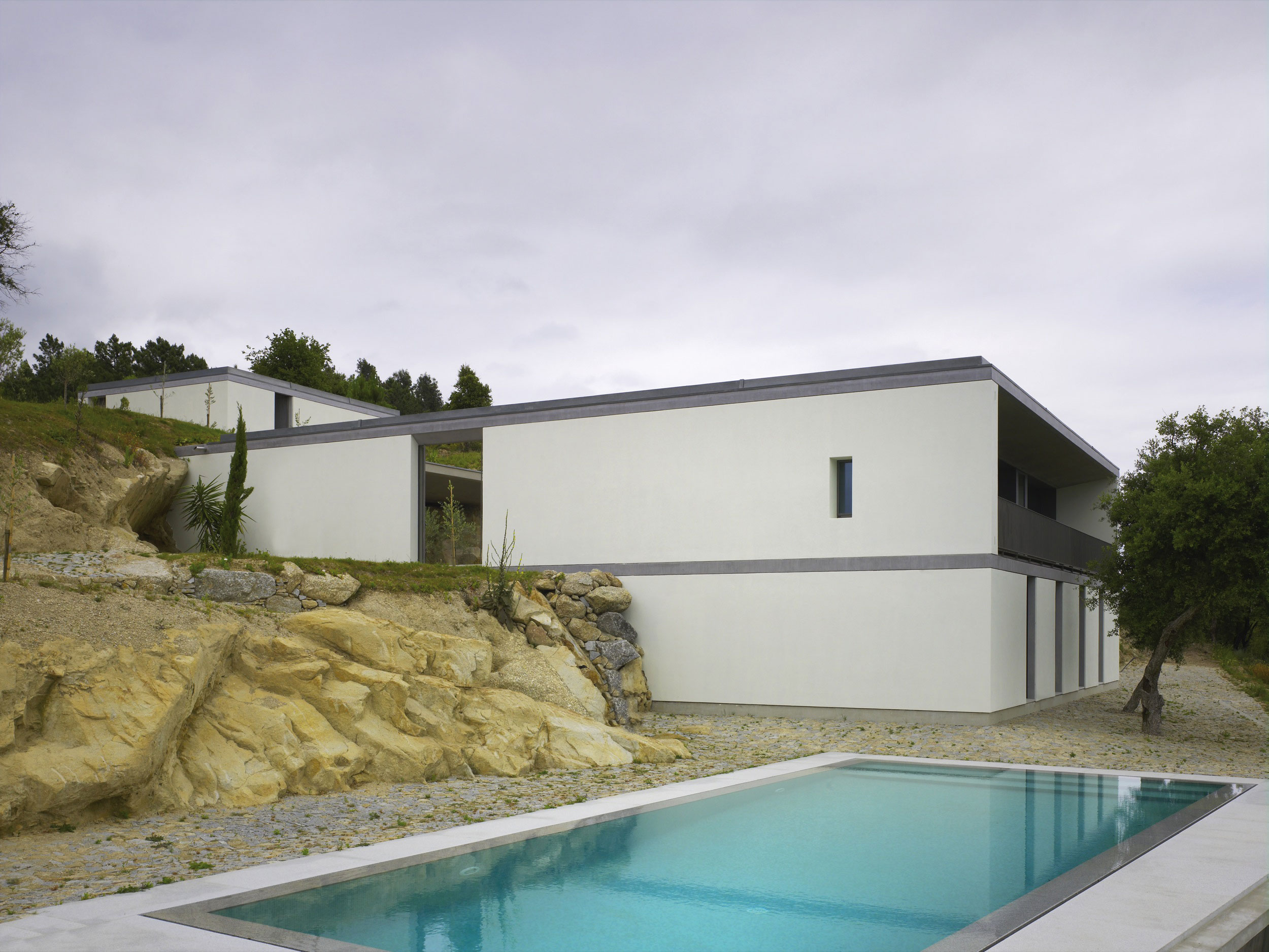 José Paulo Dos Santos, Casa No Monte das Alosas, Covela, Portugal, 2008