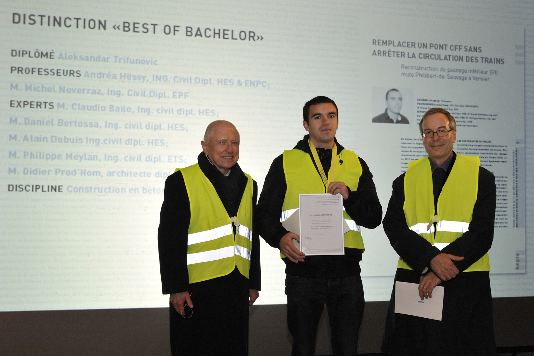 HEPIA, Genf: Fachschaftsleiter Prof. Dr. Anton Steurer, Sieger Aleksandar Trifunovic, Studiengangsleiter Prof. Pierre André Dupraz (Foto: Uwe W. Beier)