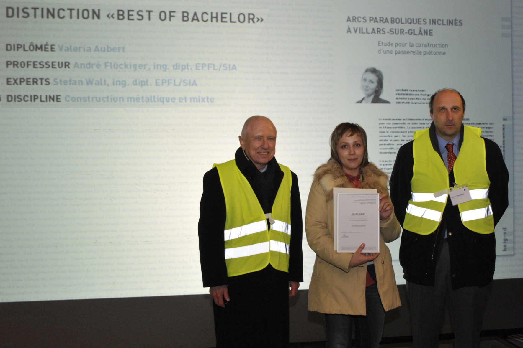 heig-vd, Yverdon: Fachschaftsleiter Prof. Dr. Anton Steurer, Siegerin Valeria Aubert, Prof. Andrea Bernasconi (Foto: Uwe W. Beier)