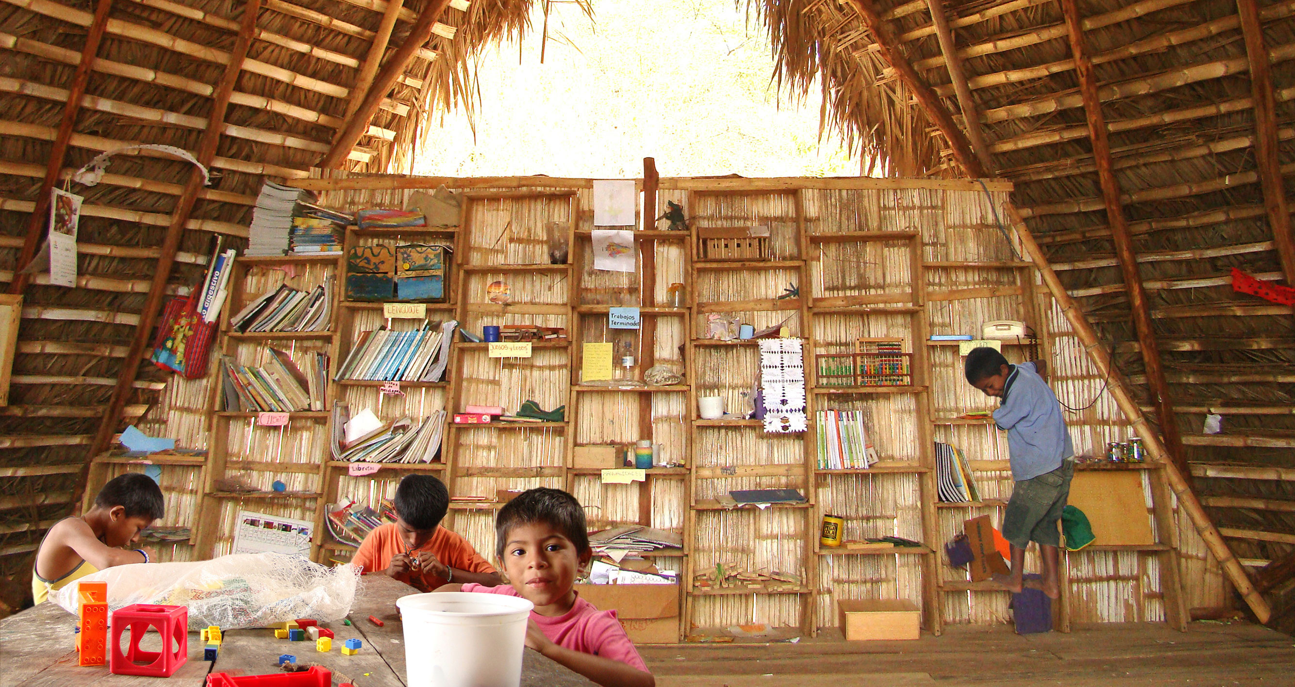 AL BORDE, Nueva Espereanza School Manabí, Ecuador, 2009