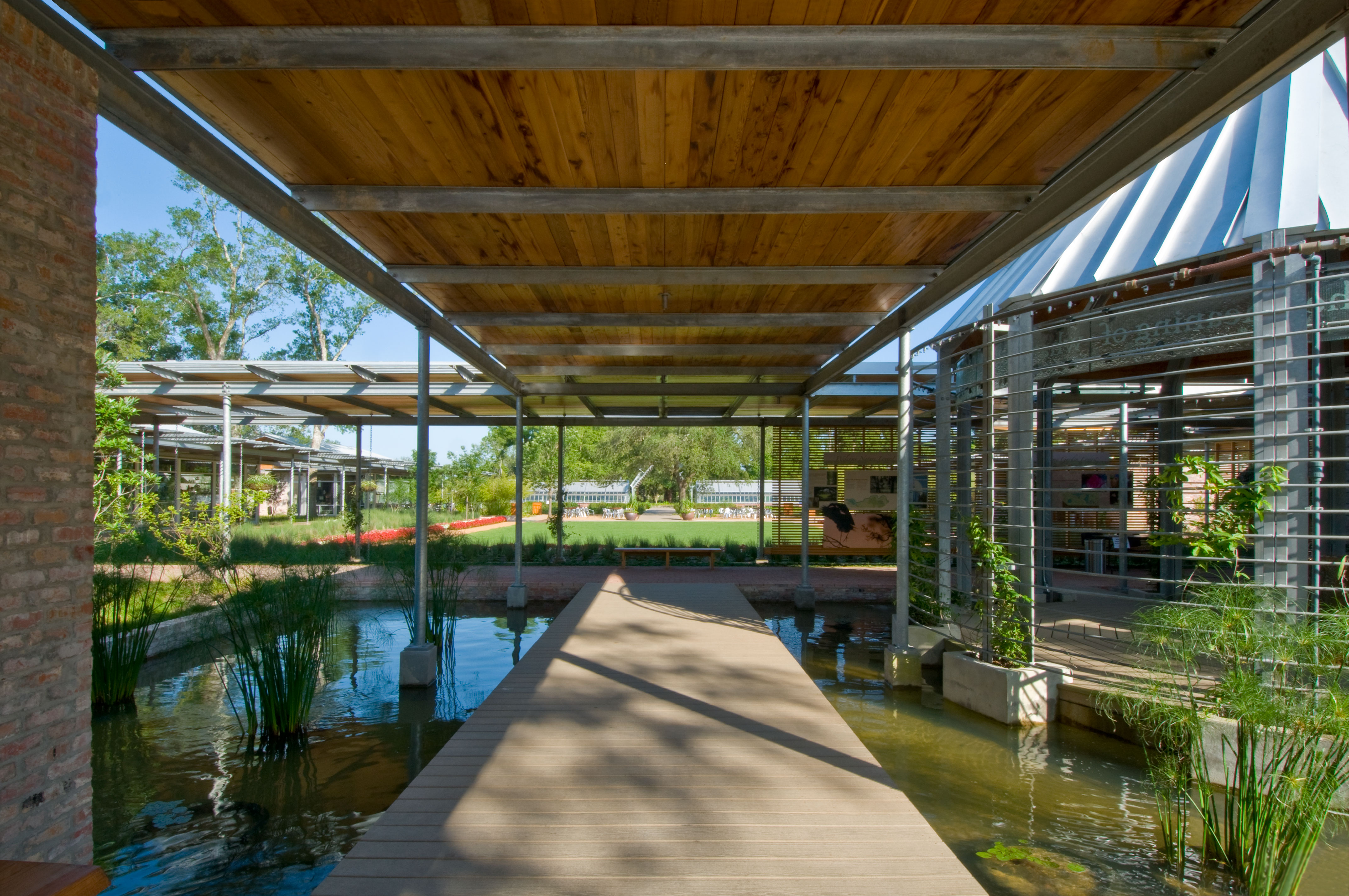 LAKE / FLATO Architects, Shangri La Nature Center Orange, Texas, USA, 2008 (� Hester Hardaway)