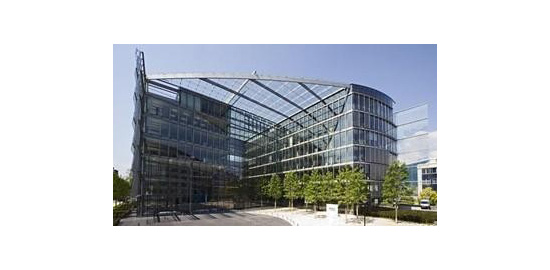 L'ancien siège de Merck Serono à Sécheron, Genève