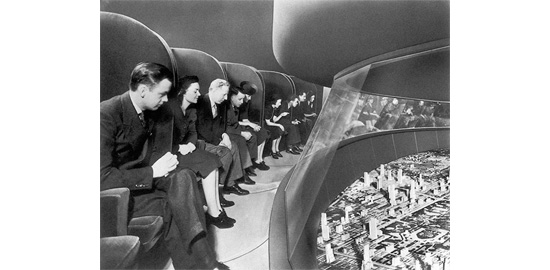 Norman Bel Geddes, Futurama équipé de chaises mobiles sur rail, Foire internationale de New York, 1939-1940