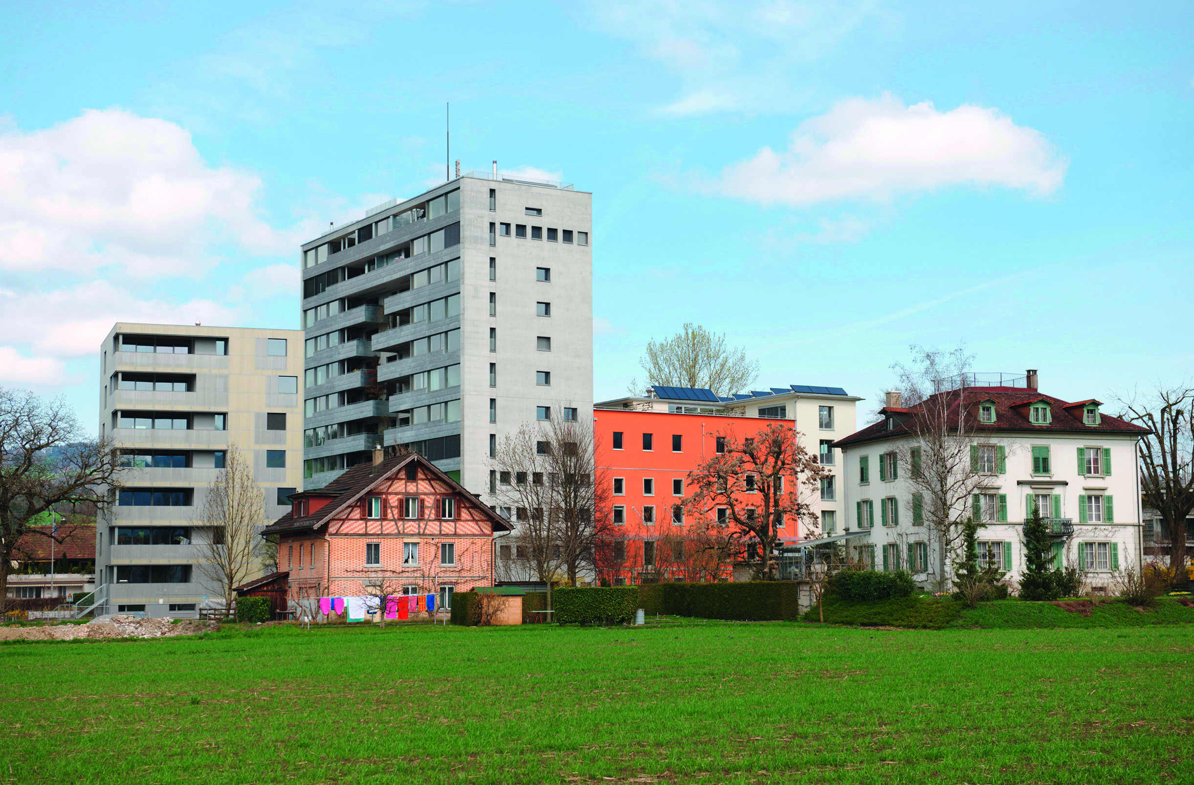 Aussenansicht des ehemaligen Fabrikareals der Obermühle in Baar (Foto: cehphotographer)