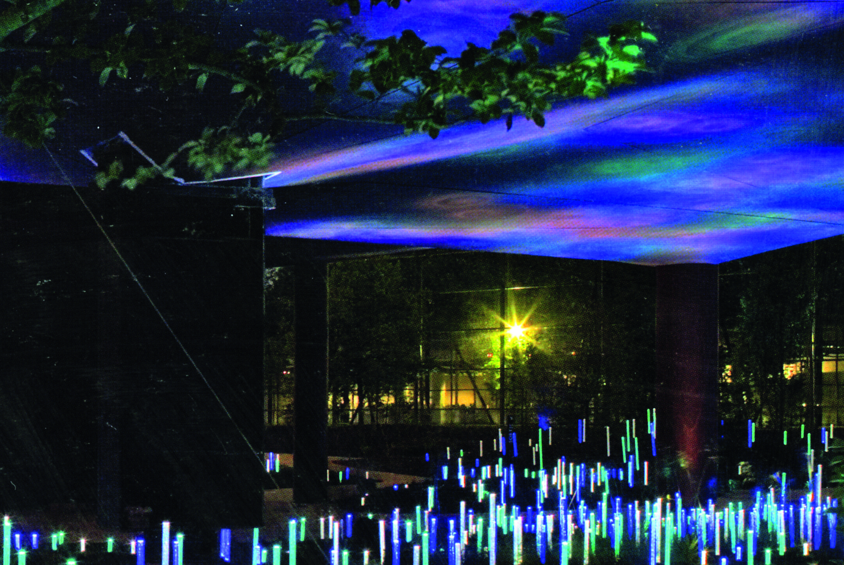 Lichtinstallation von Yann Kersalé (Foto aus: «Le Musée du Quai Branly»)