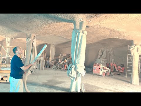 Preview image for the video "Pro­je­ter le site (lit­té­ra­le­ment) : Invention du «ferro-terre»".